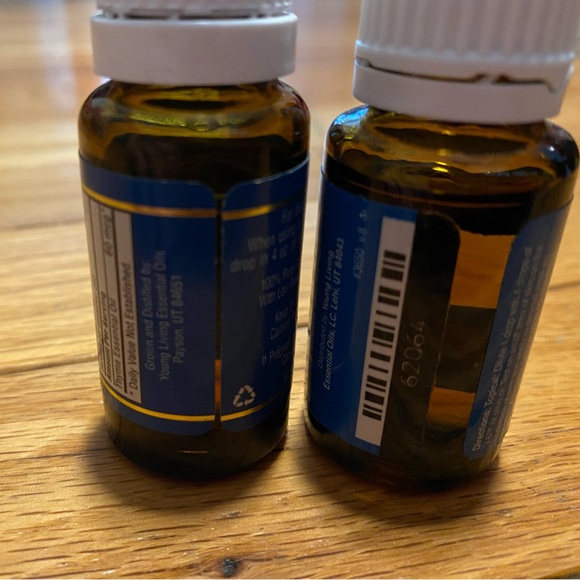 2 Young Living Thyme essential oils. Both are 0.5 fl oz (15ml). Both NWT- sealed - Picture 4 of 6